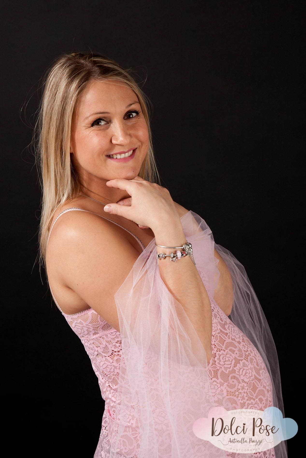 IMG_8634_newborn-neonati-fotografo-budrio-fotoprogress-antonella-piazzi-antonellapiazzi-studiofotografico-bambini-gravidanza_pancia-pancione